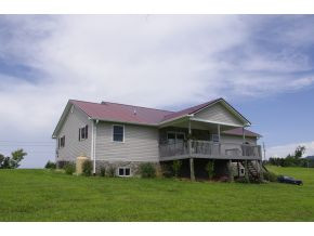 1360 Seaton Road Greeneville, TN 37743 - Photo 3 of 17 Photo 3