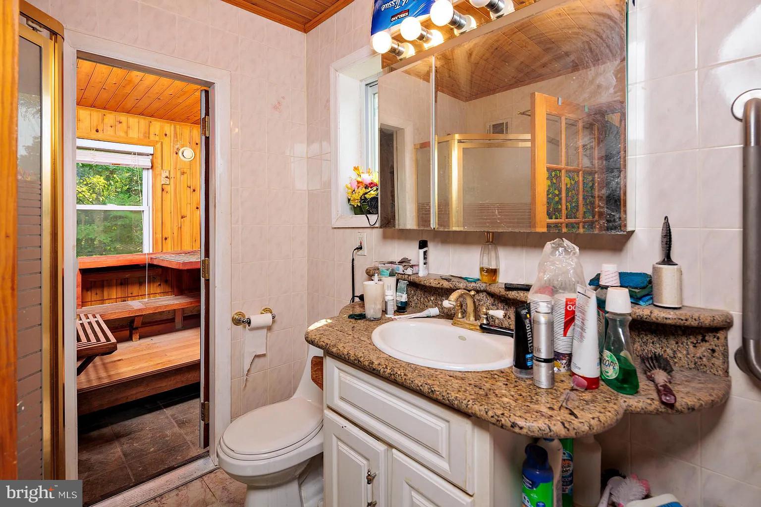 2608 Woodedge Road Silver Spring, MD 20906 - Photo 19 of 73
