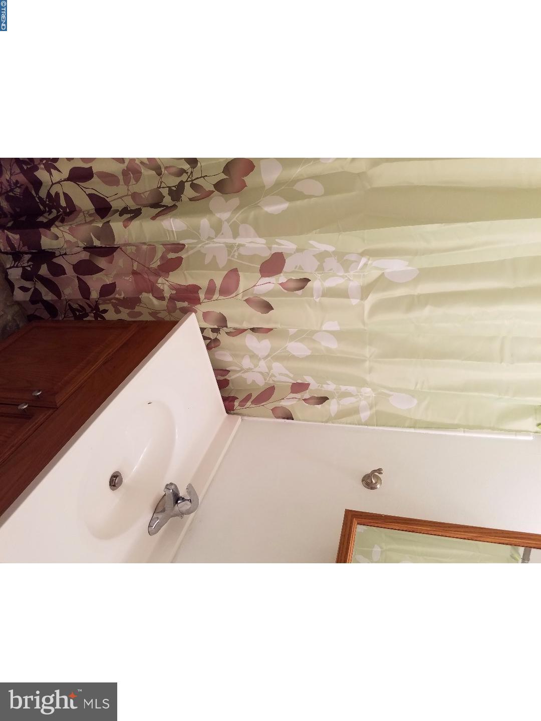 8 Turnbridge Road Newark, DE 19713 - Photo 10 of 12 Bathroom
