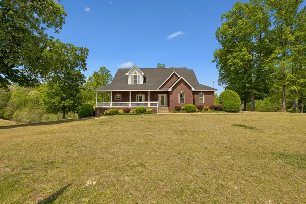 $649,000 | 1709 Holland Road, Lafayette, TN 37083