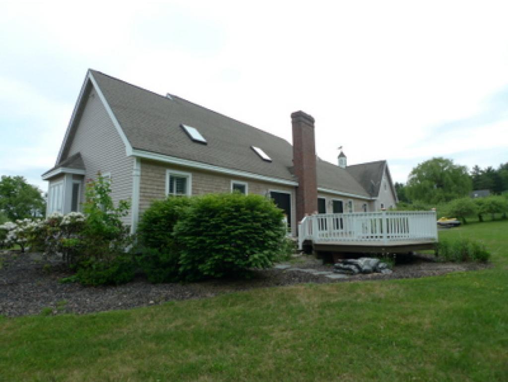 88 Exeter Road Hampton Falls, NH 03844 - Photo 1 of 36