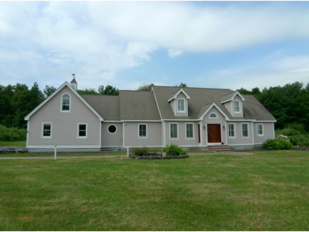 88 Exeter Road Hampton Falls, NH 03844 - Photo 2 of 36