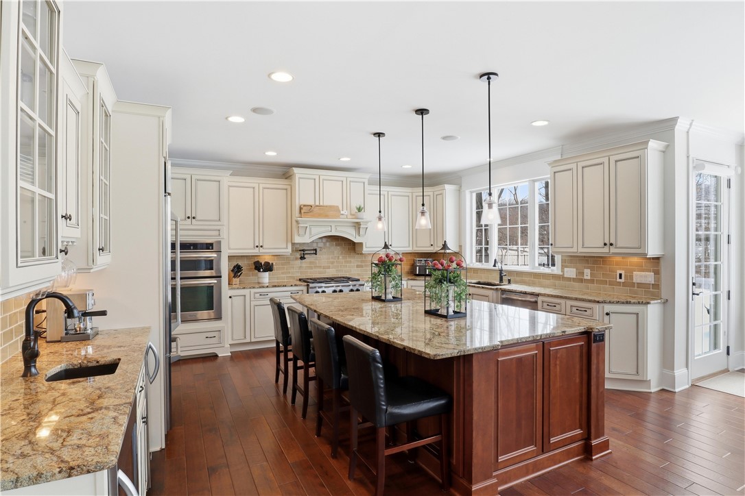 6916 Jillian Rise Victor, NY 14564 - Photo 13 of 50