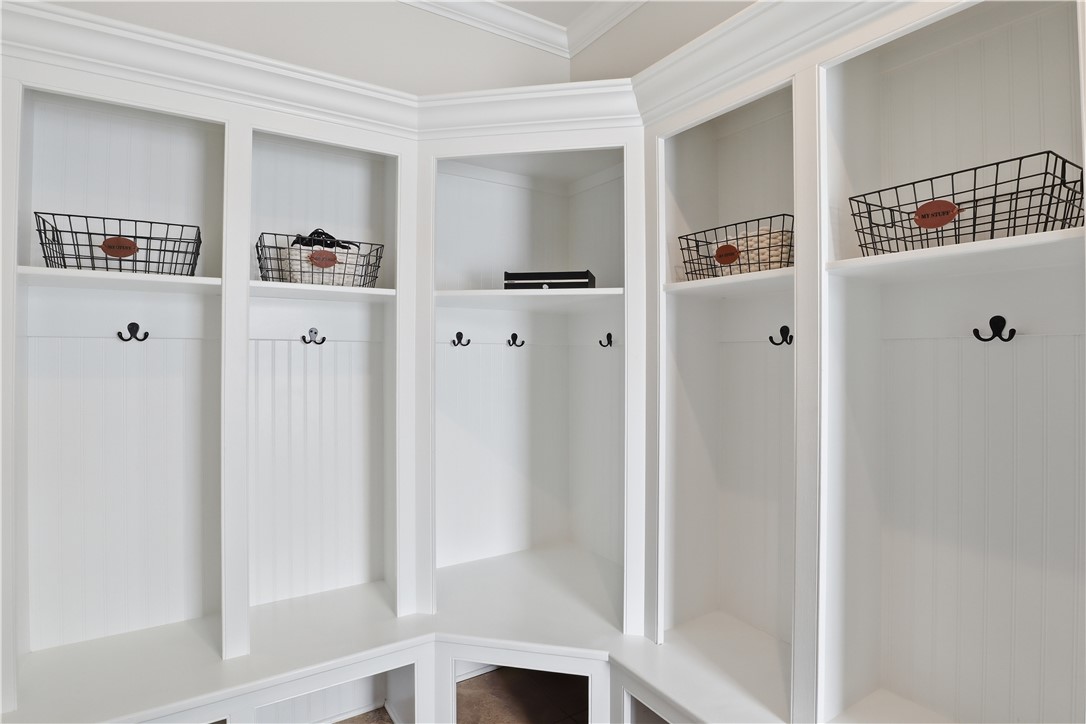 6916 Jillian Rise Victor, NY 14564 - Photo 21 of 50