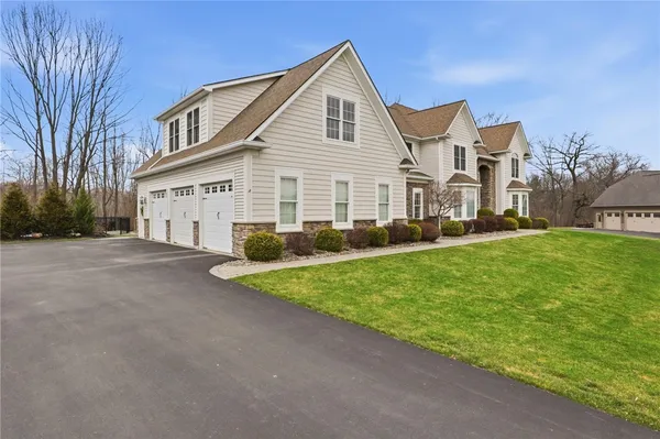 $1,500,000 | 6916 Jillian Rise, Victor, NY 14564