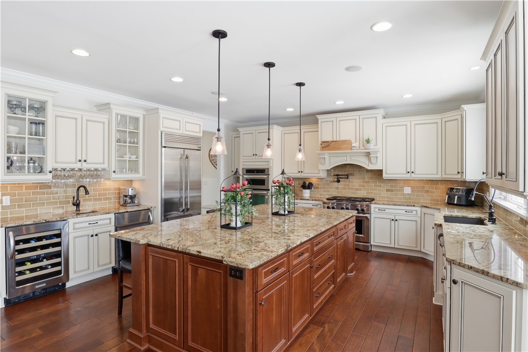 6916 Jillian Rise Victor, NY 14564 - Photo 10 of 50