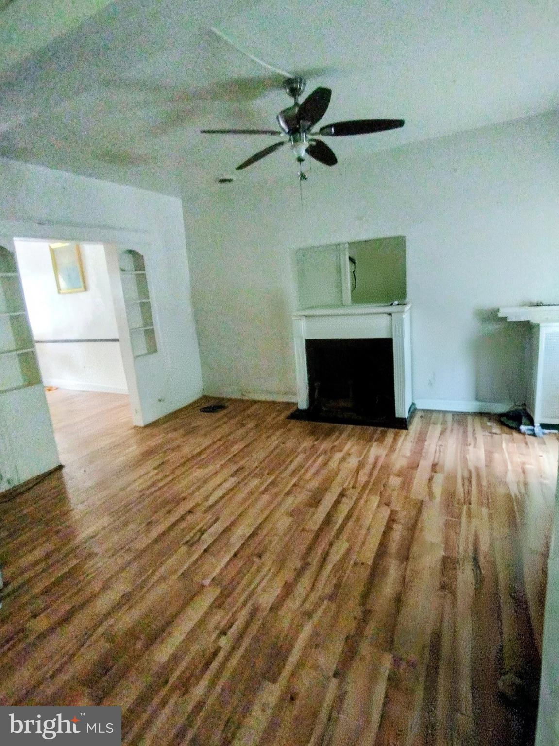 11 South Wickham Road Baltimore, MD 21229 - Photo 8 of 33