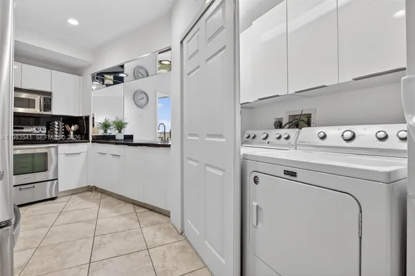 $699,000 | 20281 East Country Club Drive, Unit TS 5, Aventura, FL 33180