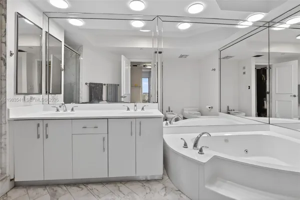 $699,000 | 20281 East Country Club Drive, Unit TS 5, Aventura, FL 33180