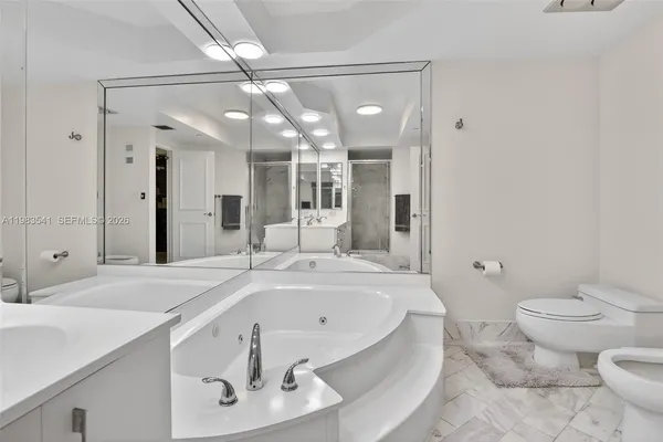 $699,000 | 20281 East Country Club Drive, Unit TS 5, Aventura, FL 33180