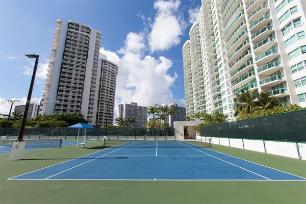$699,000 | 20281 East Country Club Drive, Unit TS 5, Aventura, FL 33180