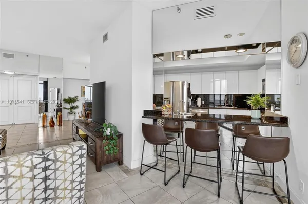 $699,000 | 20281 East Country Club Drive, Unit TS 5, Aventura, FL 33180