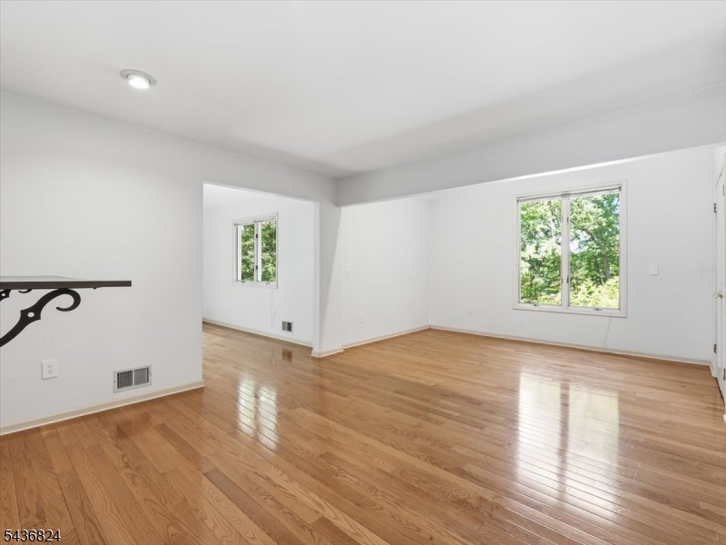1079 Hoffman Road Bridgewater, NJ 08807 - Photo 23 of 50