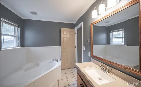 $330,000 | 1522 Oak Forest Drive, Rolla, MO 65401