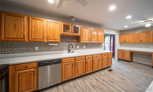 $330,000 | 1522 Oak Forest Drive, Rolla, MO 65401