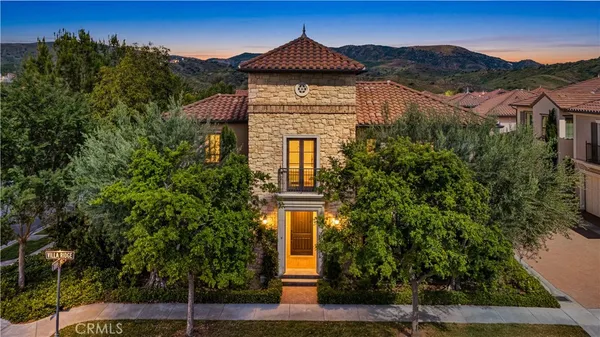 $2,450,000 | 166 Villa Ridge, Irvine, CA 92602