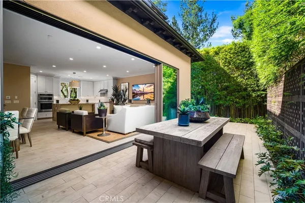 $2,450,000 | 166 Villa Ridge, Irvine, CA 92602