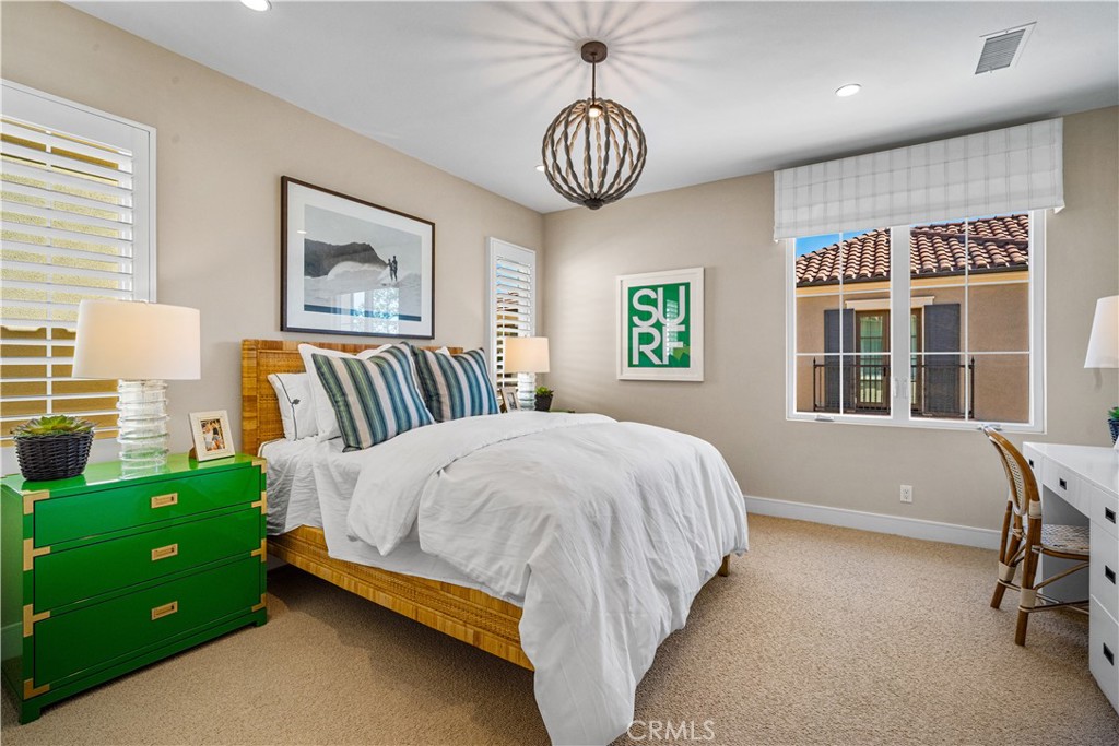 166 Villa Ridge Irvine, CA 92602 - Photo 25 of 38