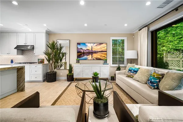 $2,450,000 | 166 Villa Ridge, Irvine, CA 92602