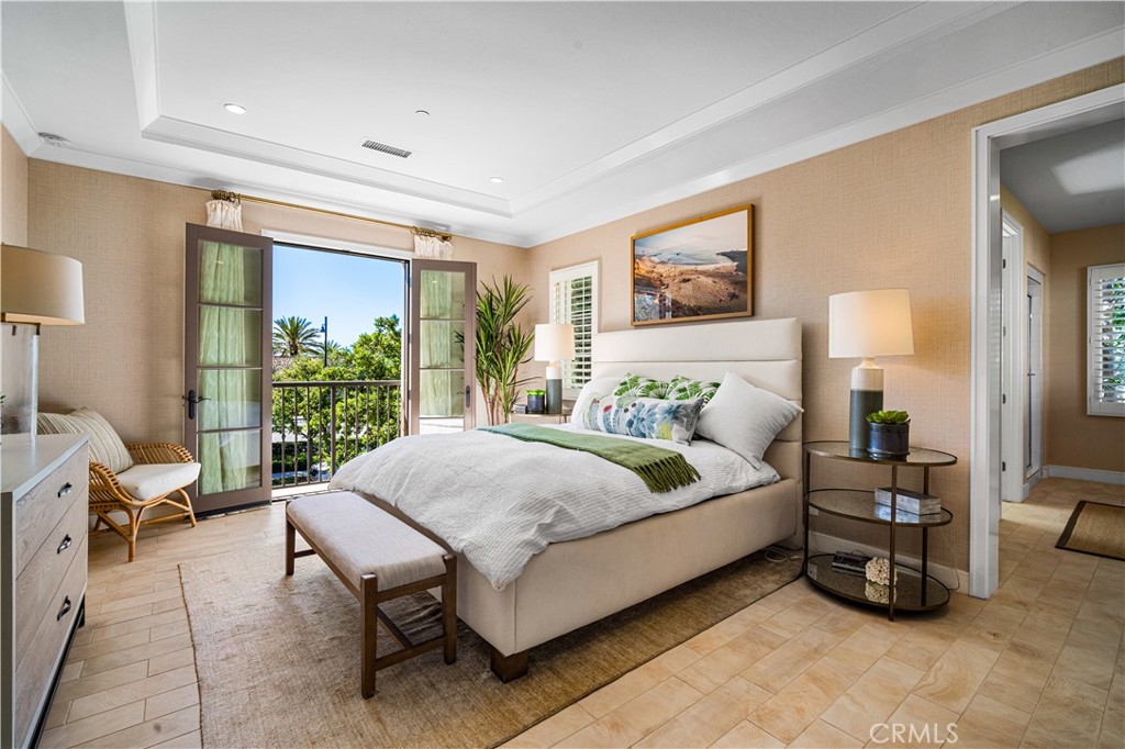 166 Villa Ridge Irvine, CA 92602 - Photo 7 of 38