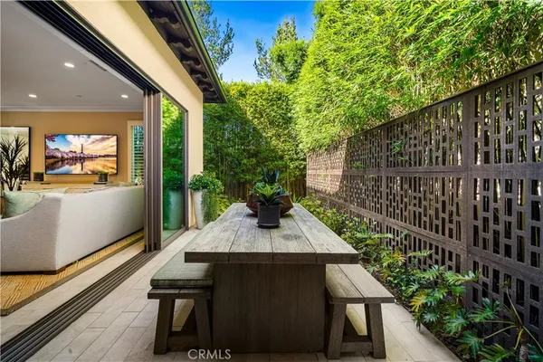 $2,450,000 | 166 Villa Ridge, Irvine, CA 92602
