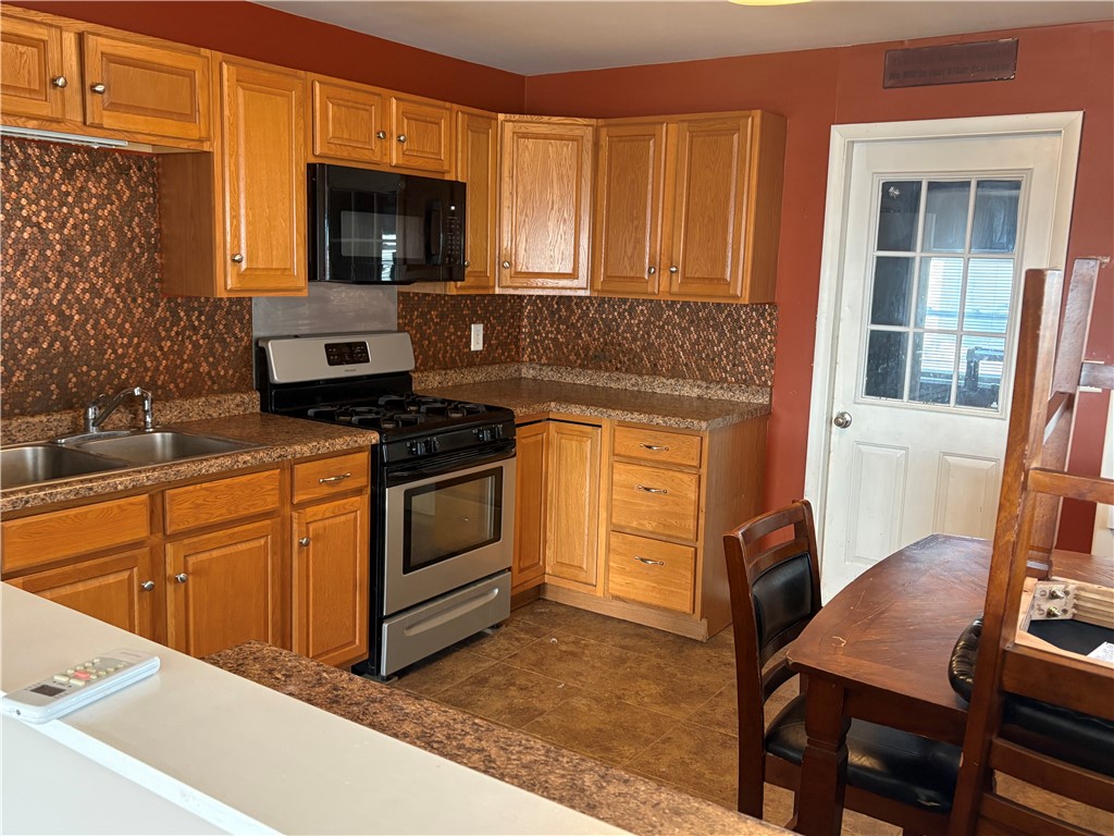 840 East Orange Street Hoopeston, IL 60942 - Photo 4 of 12