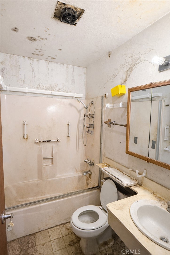 6940 Keating Drive Riverside, CA 92503 - Photo 9 of 13