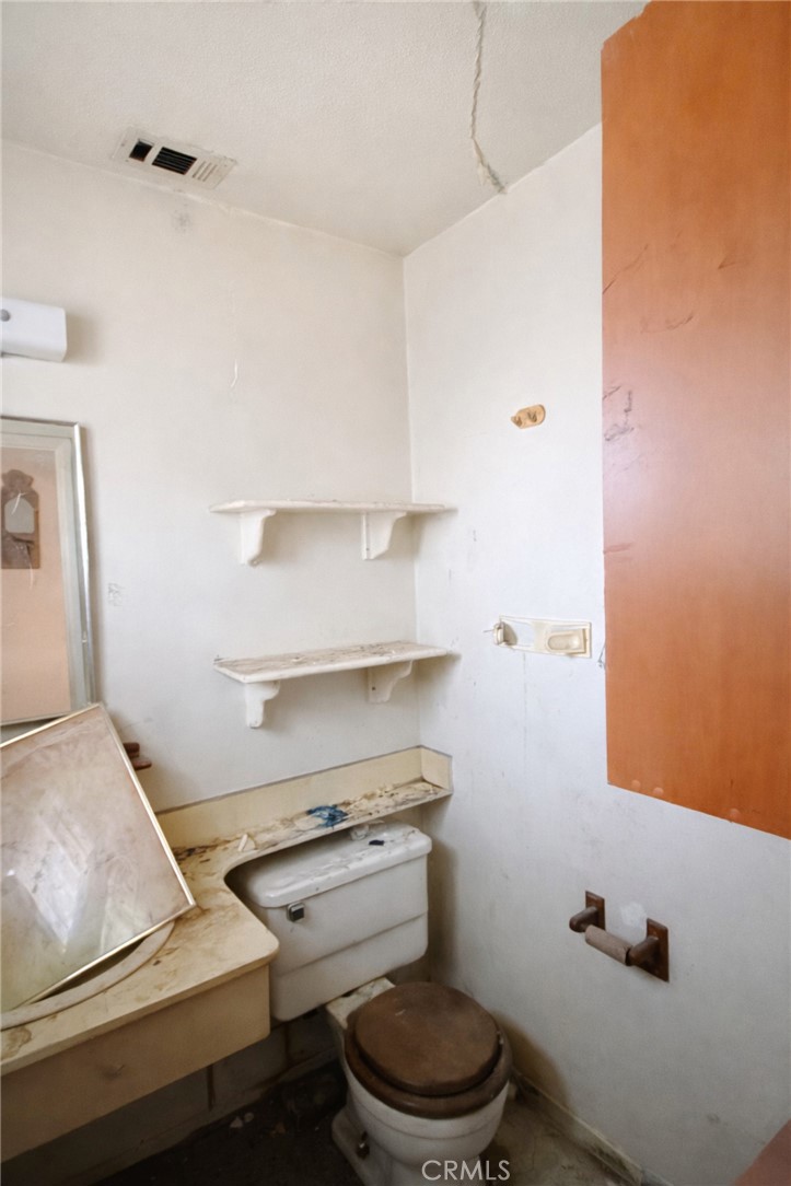 6940 Keating Drive Riverside, CA 92503 - Photo 10 of 13