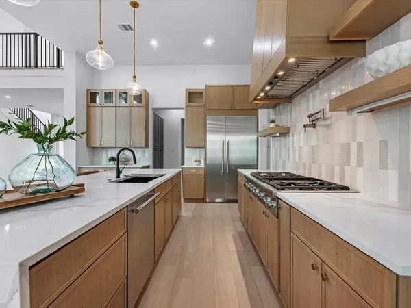 $1,589,900 | 811 Woodstock Street, Bellaire, TX 77401
