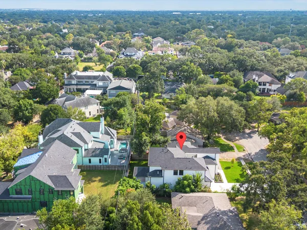 $1,589,900 | 811 Woodstock Street, Bellaire, TX 77401