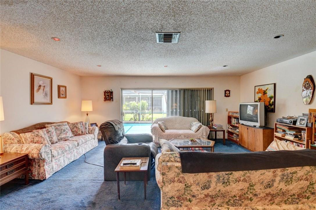 9252 Southwest 18th Road Boca Raton, FL 33428 - Photo 22 of 41 Photo 22