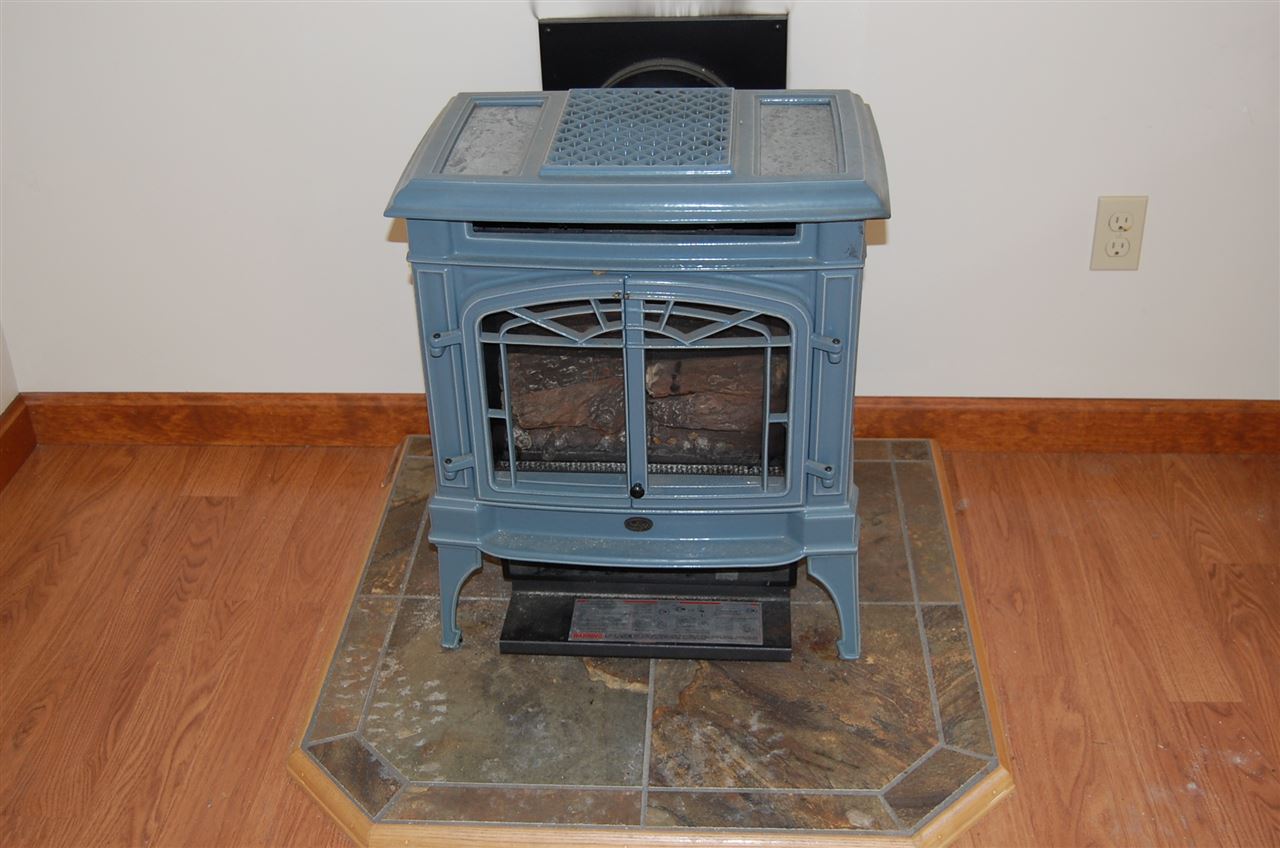 132 Sewalls Falls Road Concord, NH 03301 - Photo 8 of 16 Gallery Image 8