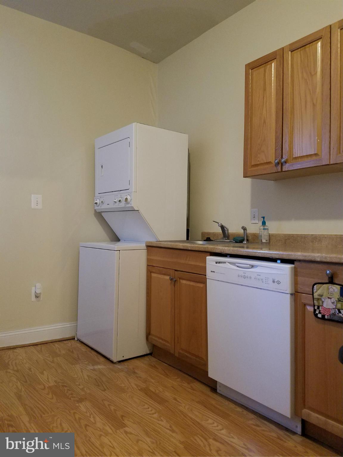 1505 North Capitol Street Northeast, Unit 2 Washington, DC 20002 - Photo 9 of 9 Kitchen