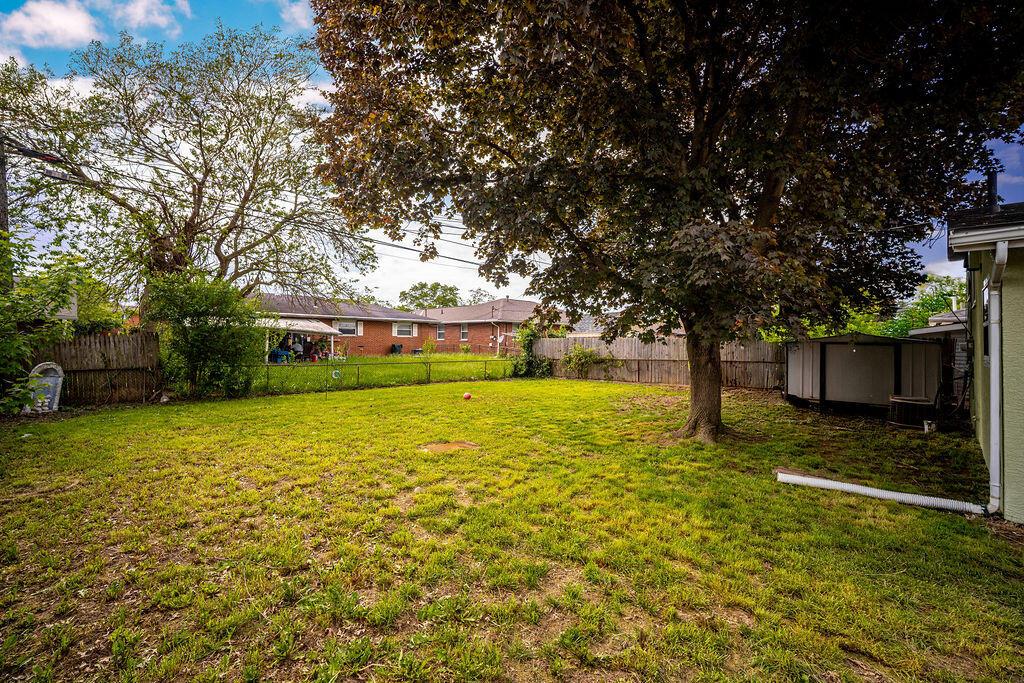 795 Brixham Road Columbus, OH 43204 - Photo 22 of 27 0U0A6474-Edit