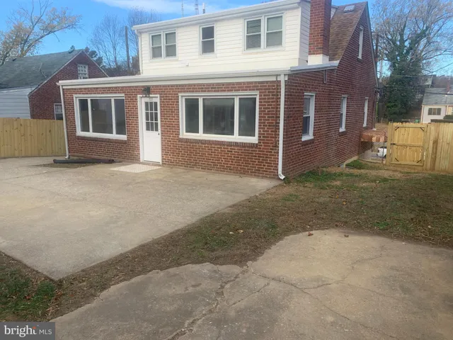 $3,000 | 6417 Knollbrook Drive, Unit 1, Hyattsville, MD 20783