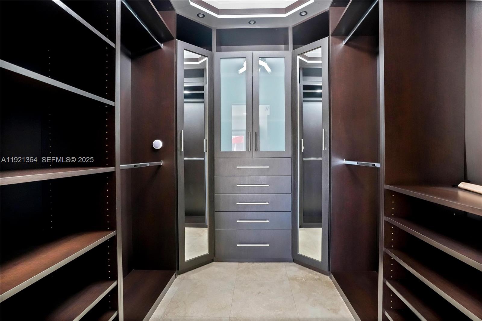 2130 Northeast 122nd Road North Miami, FL 33181 - Photo 7 of 86