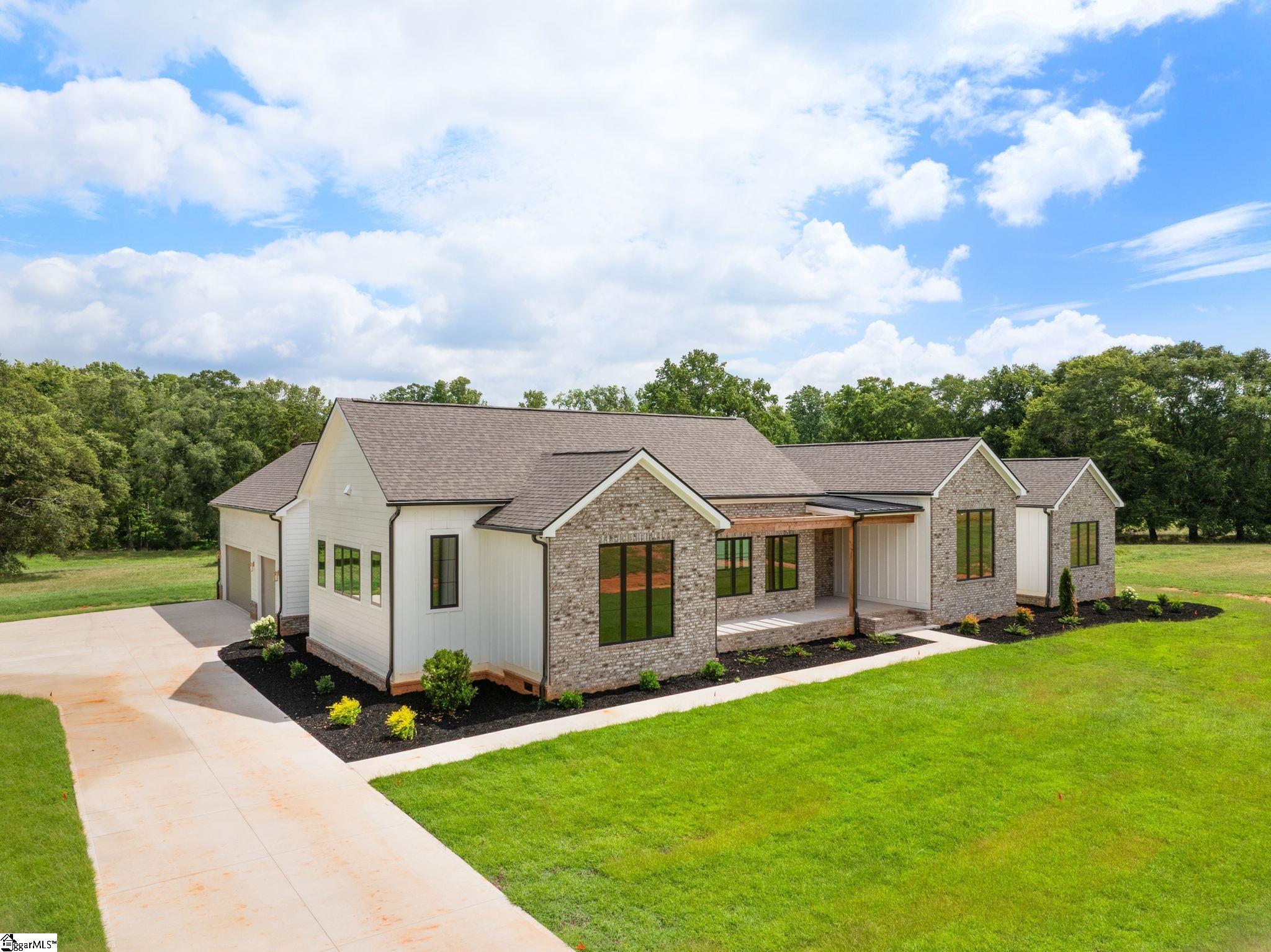 774 Garrison Road Pelzer, SC 29669 - Photo 3 of 38 Gallery Image 3