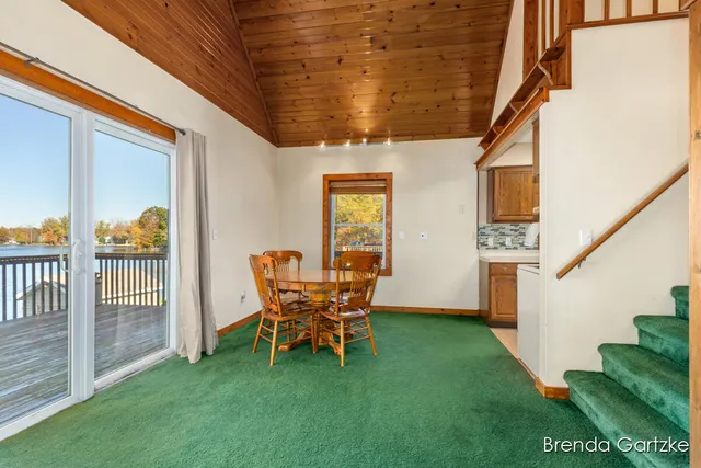 $426,724 | 17300 Warrior Drive, Howard City, MI 49329