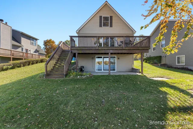 $426,724 | 17300 Warrior Drive, Howard City, MI 49329