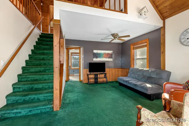 $426,724 | 17300 Warrior Drive, Howard City, MI 49329