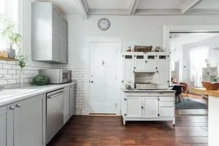 $4,130 | 62 Booraem Avenue, Unit 1, Jersey City, NJ 07307