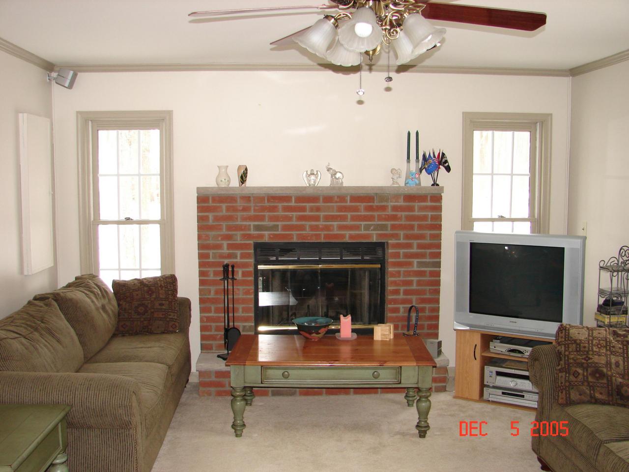 Delaware Court Bushkill, PA 18324 - Photo 7 of 7 Family Room - #2