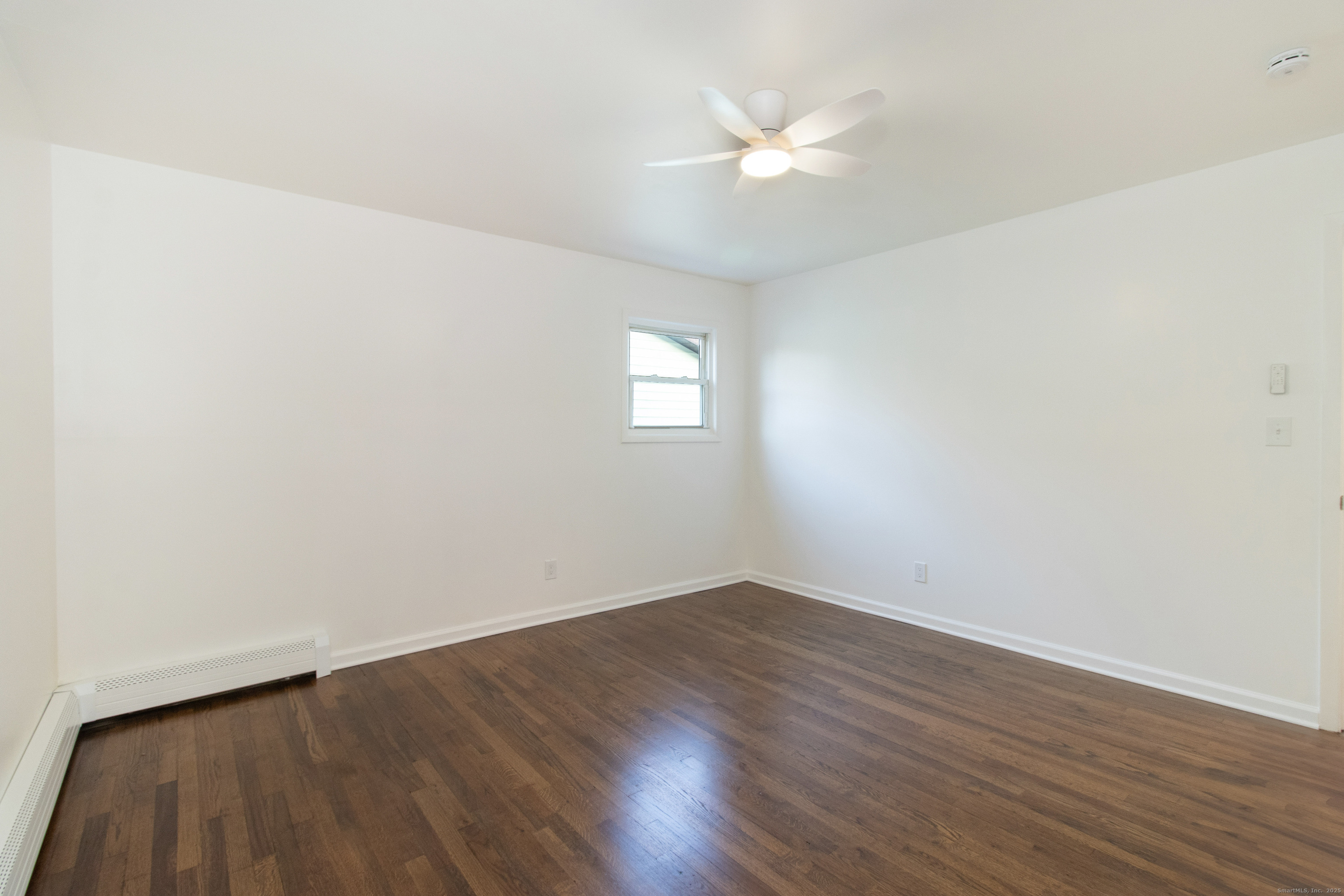 14 Windward Road Norwalk, CT 06854 - Photo 17 of 35 Primary bedroom
