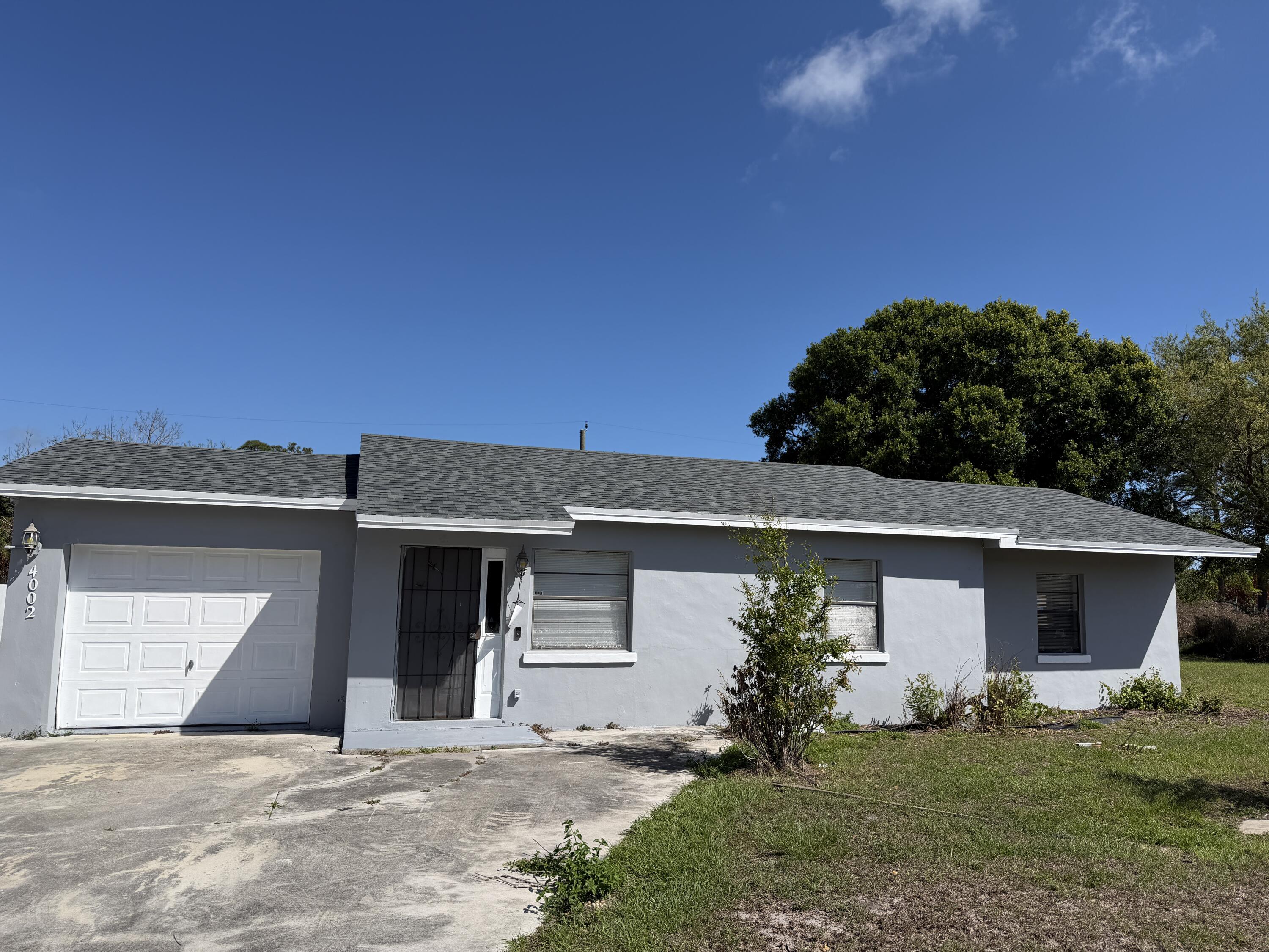 4002 Ave Q Fort Pierce, FL 34947 - Photo 1 of 12 IMG_0621