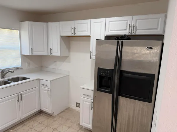 $1,950 | 4002 Ave Q, Fort Pierce, FL 34947