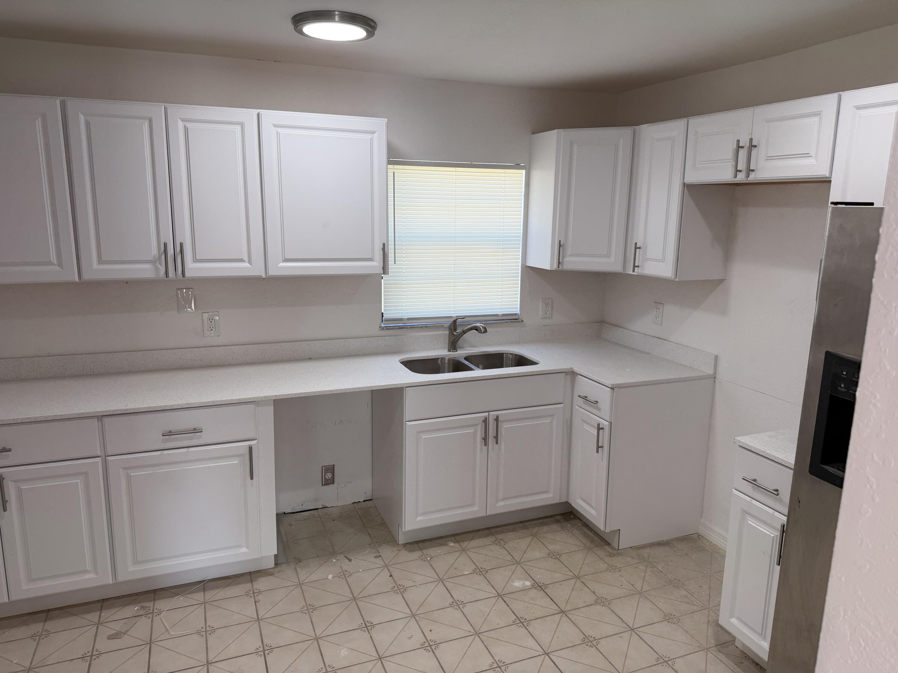 4002 Ave Q Fort Pierce, FL 34947 - Photo 5 of 12 IMG_0686