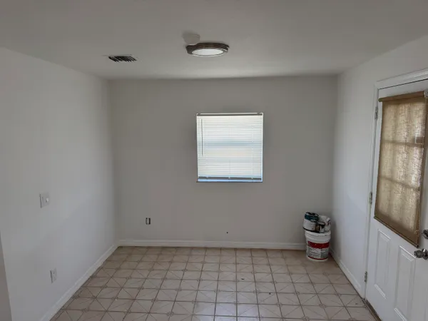 $1,950 | 4002 Ave Q, Fort Pierce, FL 34947