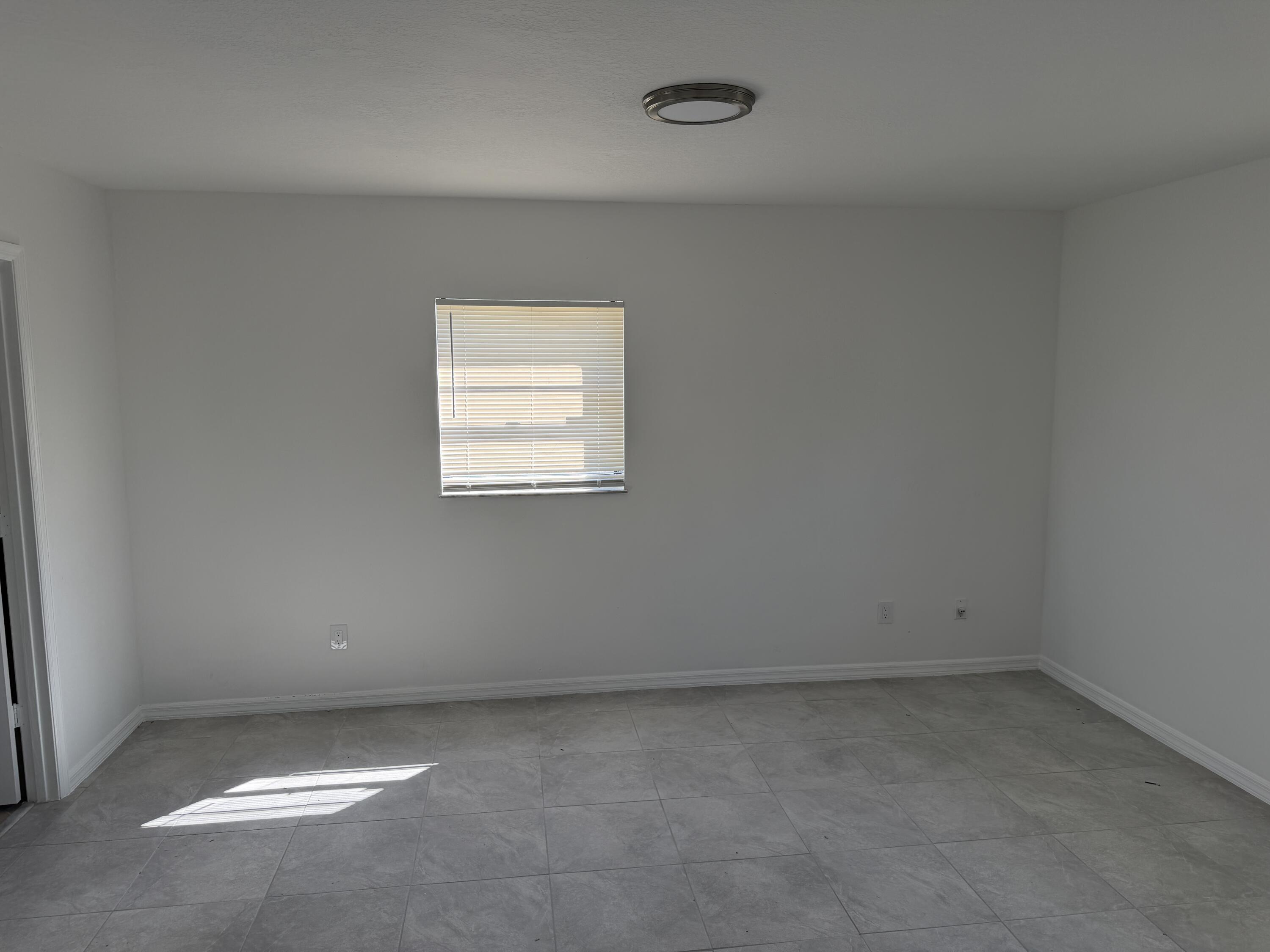 4002 Ave Q Fort Pierce, FL 34947 - Photo 10 of 12 IMG_0711