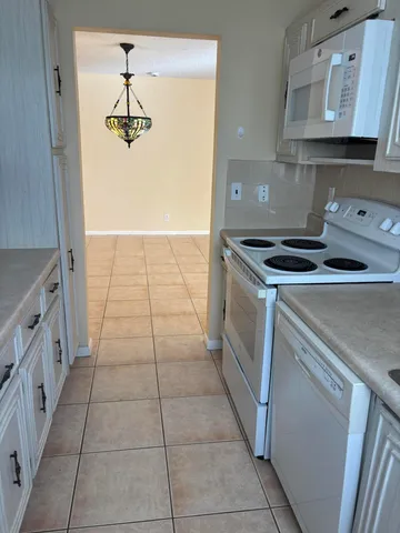 $1,700 | 707 High Point Boulevard North, Unit C, Delray Beach, FL 33445