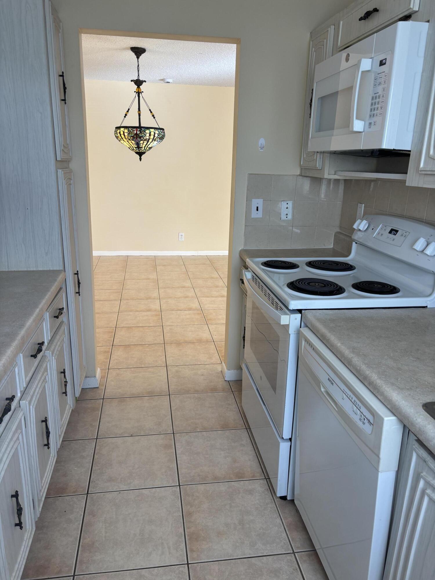 707 High Point Boulevard North, Unit C Delray Beach, FL 33445 - Photo 17 of 28 IMG_3124